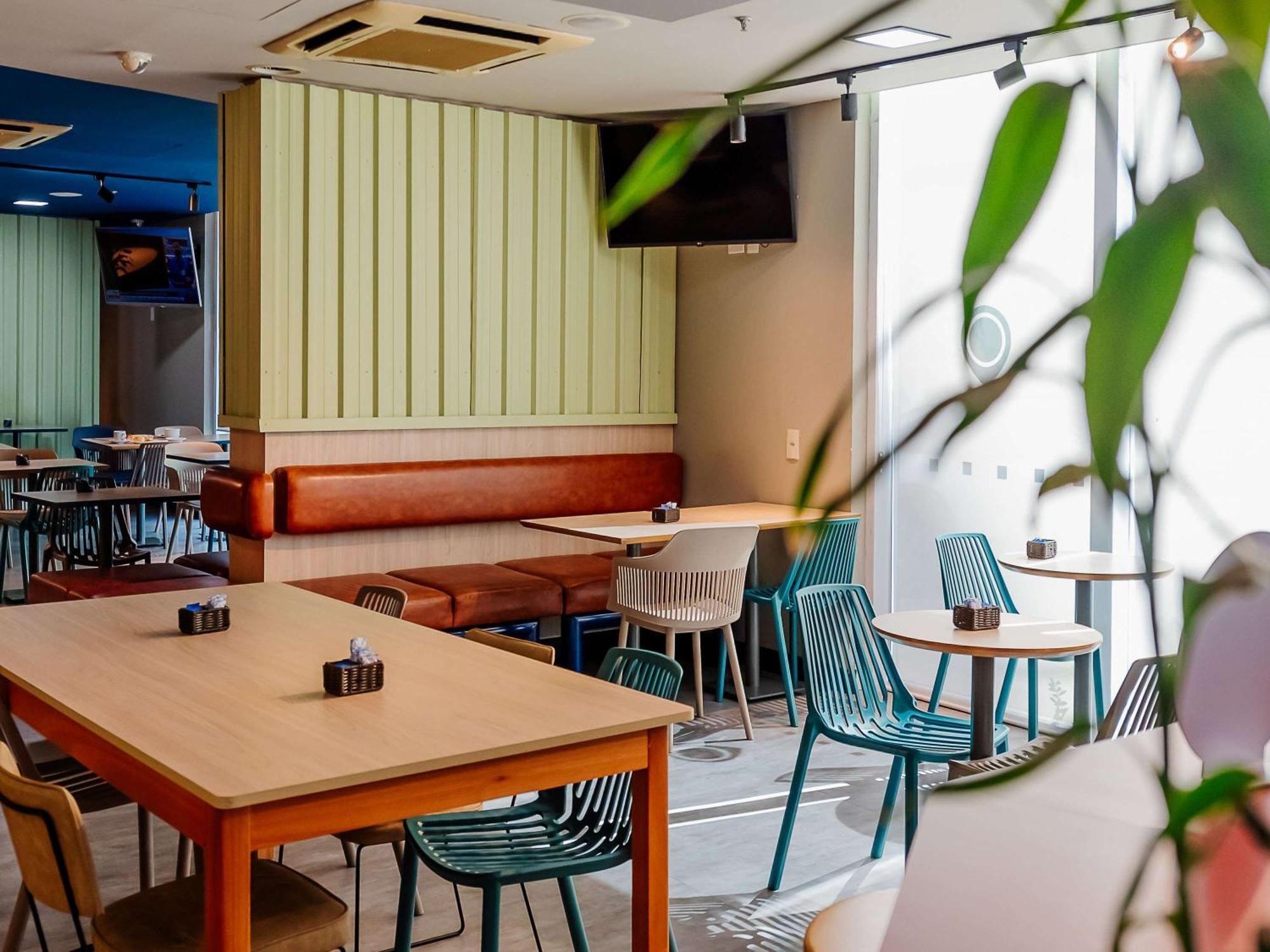 Ibis Budget Hotel 2*