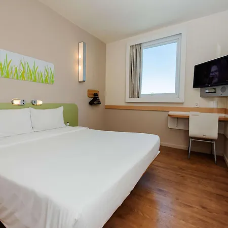 Ibis Budget Vitoria Exterior photo